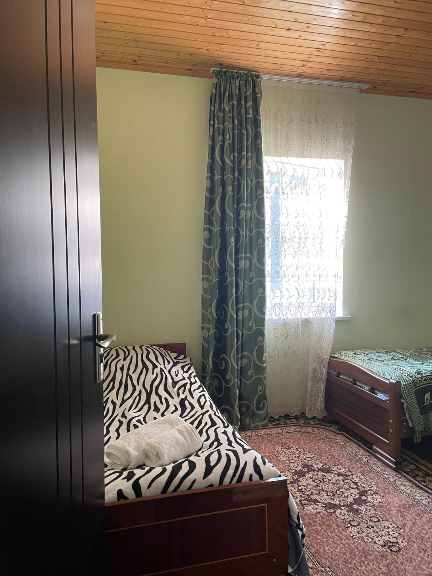 Guesthouse "Megi" ميستيا المظهر الخارجي الصورة