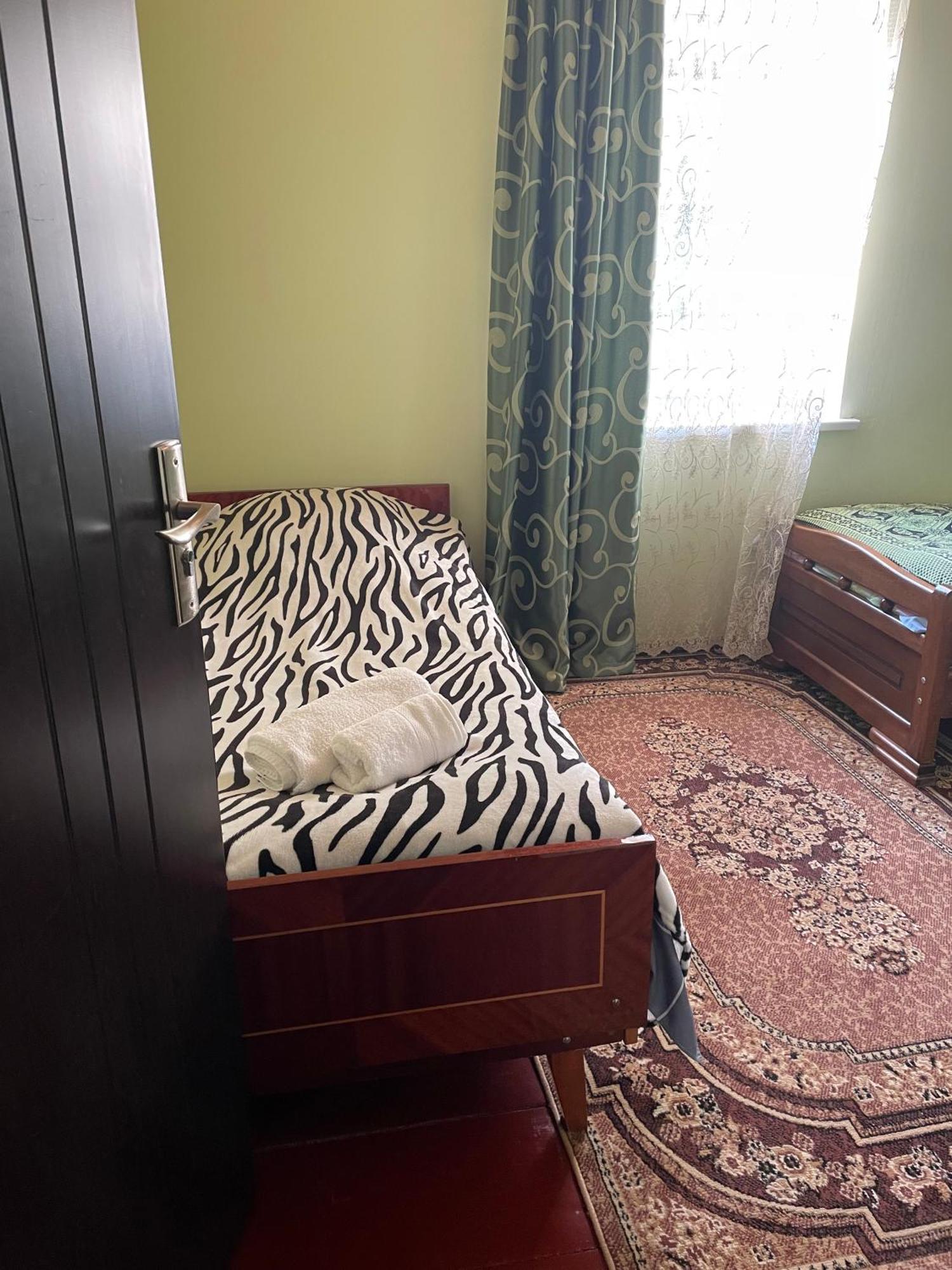 Guesthouse "Megi" ميستيا المظهر الخارجي الصورة