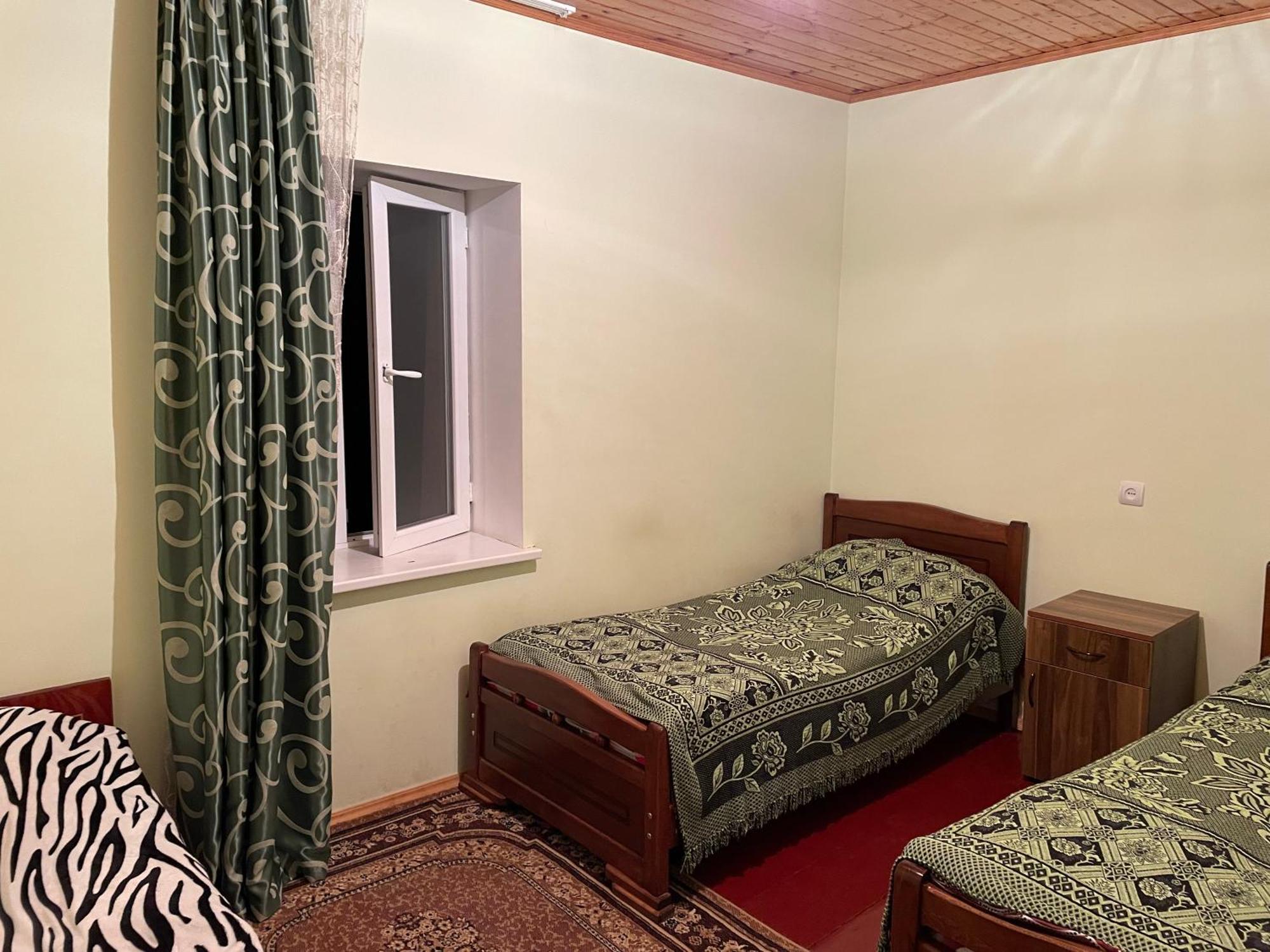 Guesthouse "Megi" ميستيا المظهر الخارجي الصورة
