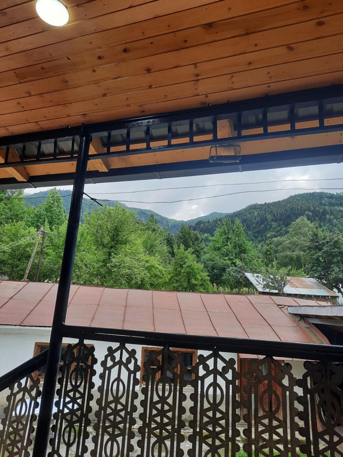 Guesthouse "Megi" ميستيا المظهر الخارجي الصورة